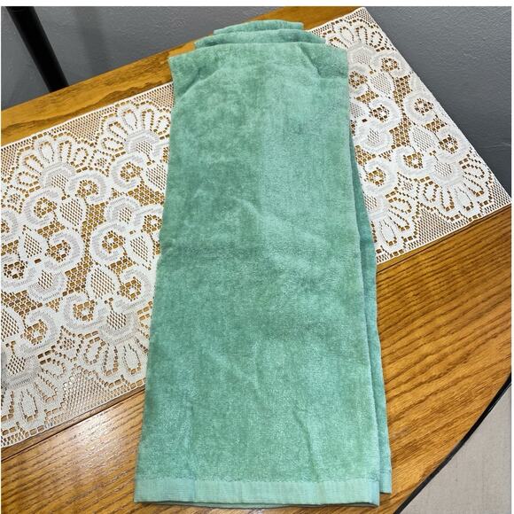 Vintage Greetings Bathroom Towel Set Ashley Taylor Christmas 3 Piece Festive - Picture 5 of 5